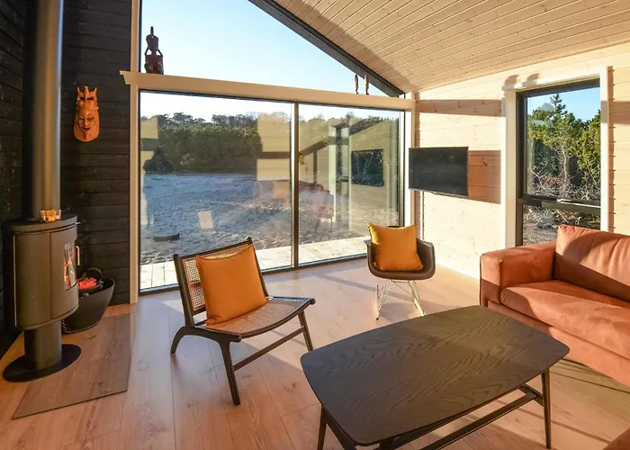 3 Bedroom Lovely In